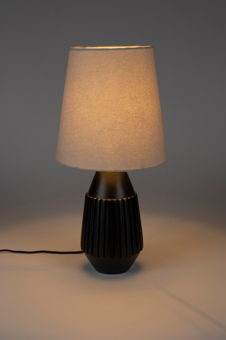 Classic Minimalist Table Lamp | DF Aysa | OROA.com