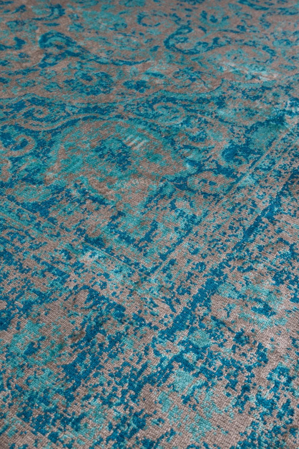 Blue Oriental Carpet 5' x 7'5" | DF Chi | Oroatrade.com