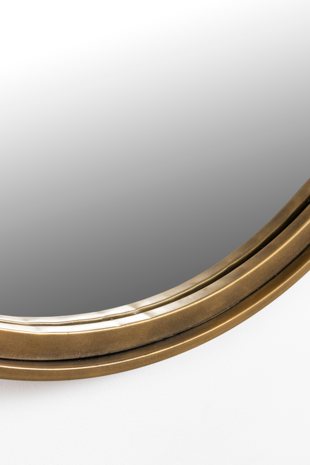 Oval Minimalist Mirror | DF Matz | OROA.com