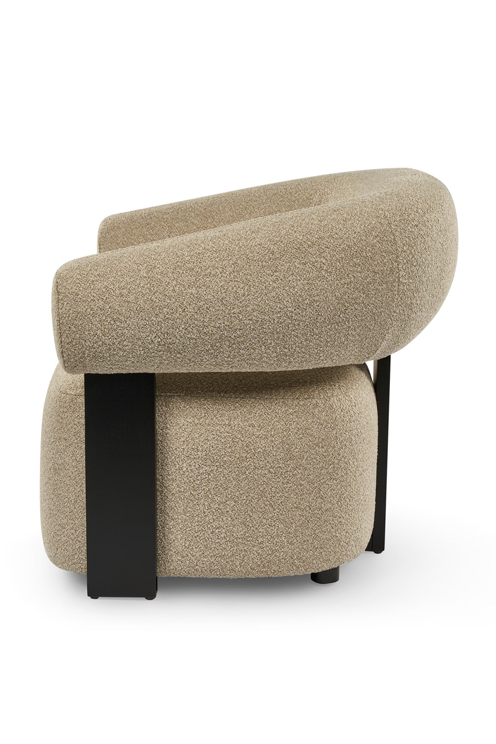 Curved Occasional Chair | Liang & Eimil Botega | Oroa.com