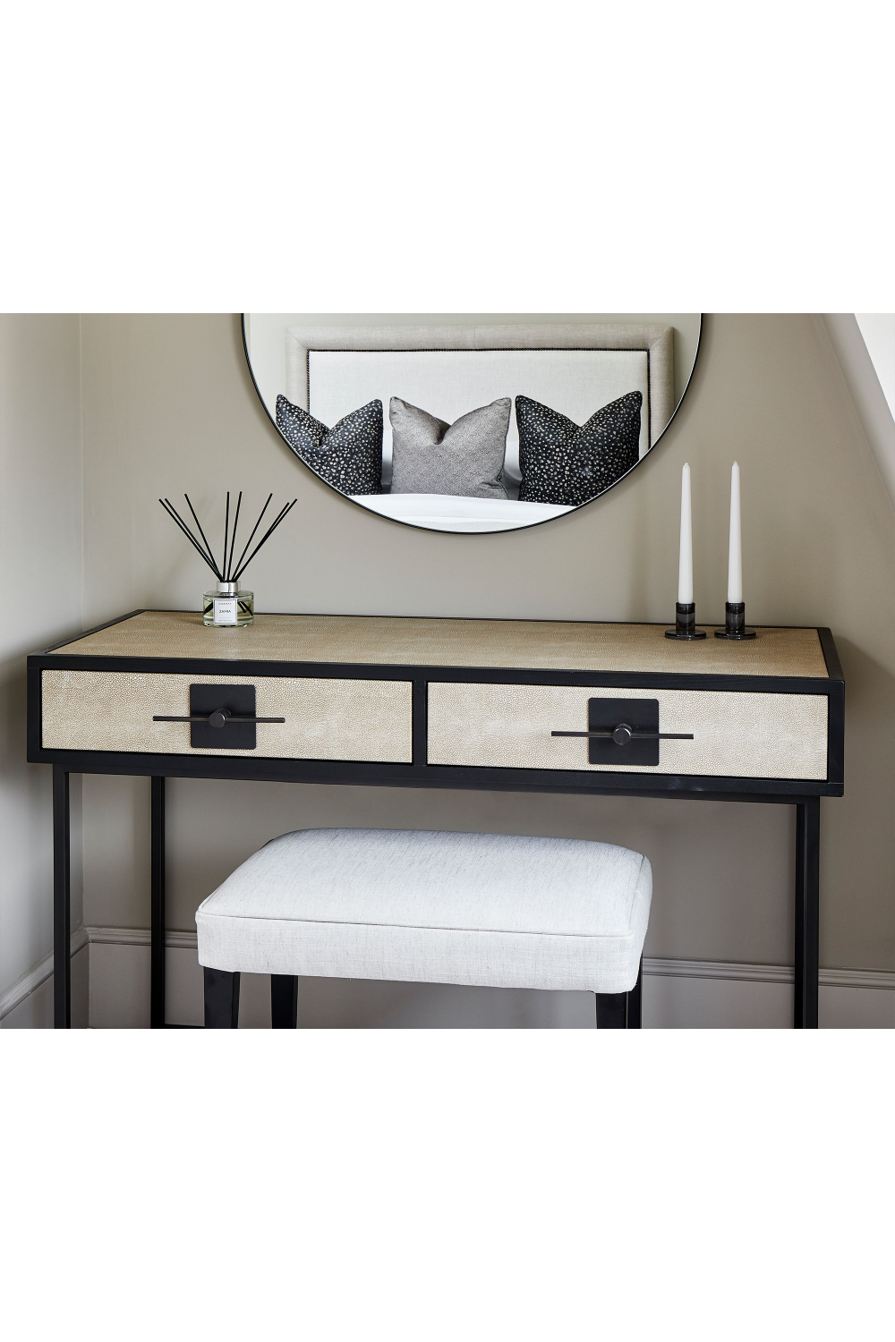 Shagreen Dressing Table | Liang & Eimil Noma 9 | Oroa.com