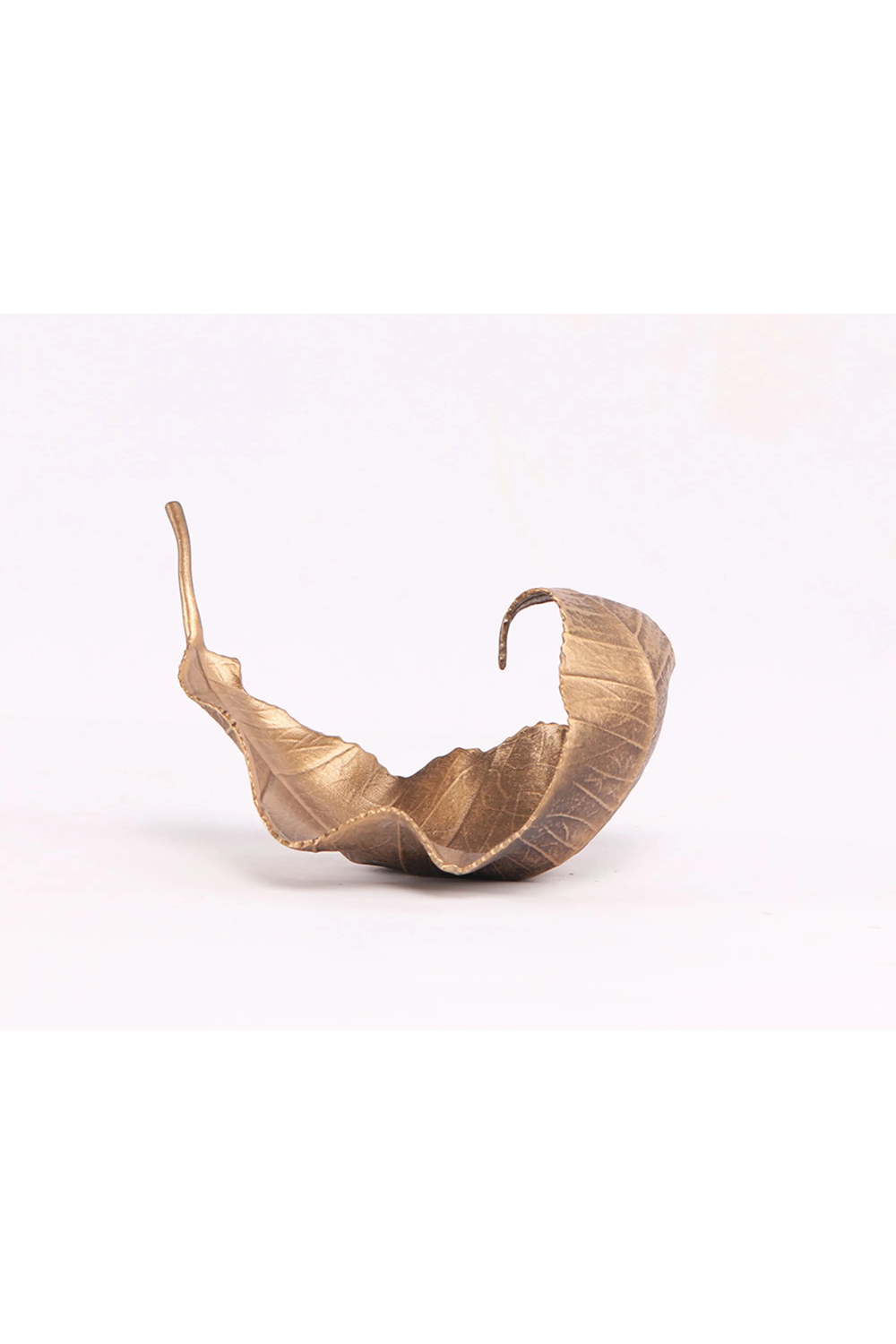 Golden Leaf Sculpture | Liang & Eimil Dryas | Oroa.com