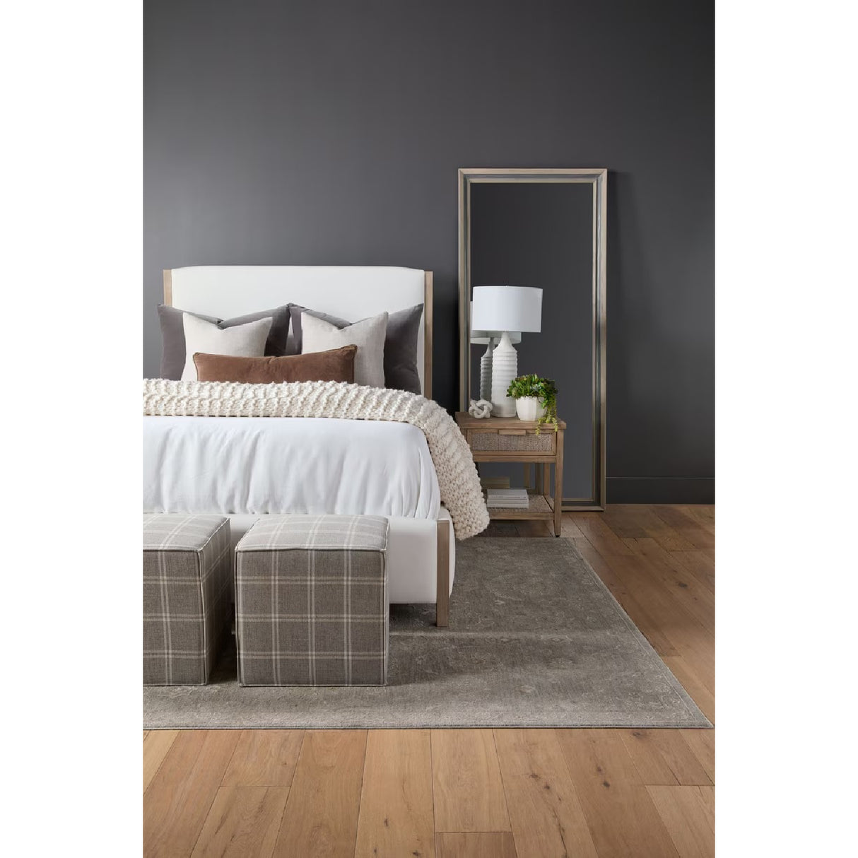   Solid Wood Framed Queen Bed | Oroa.com