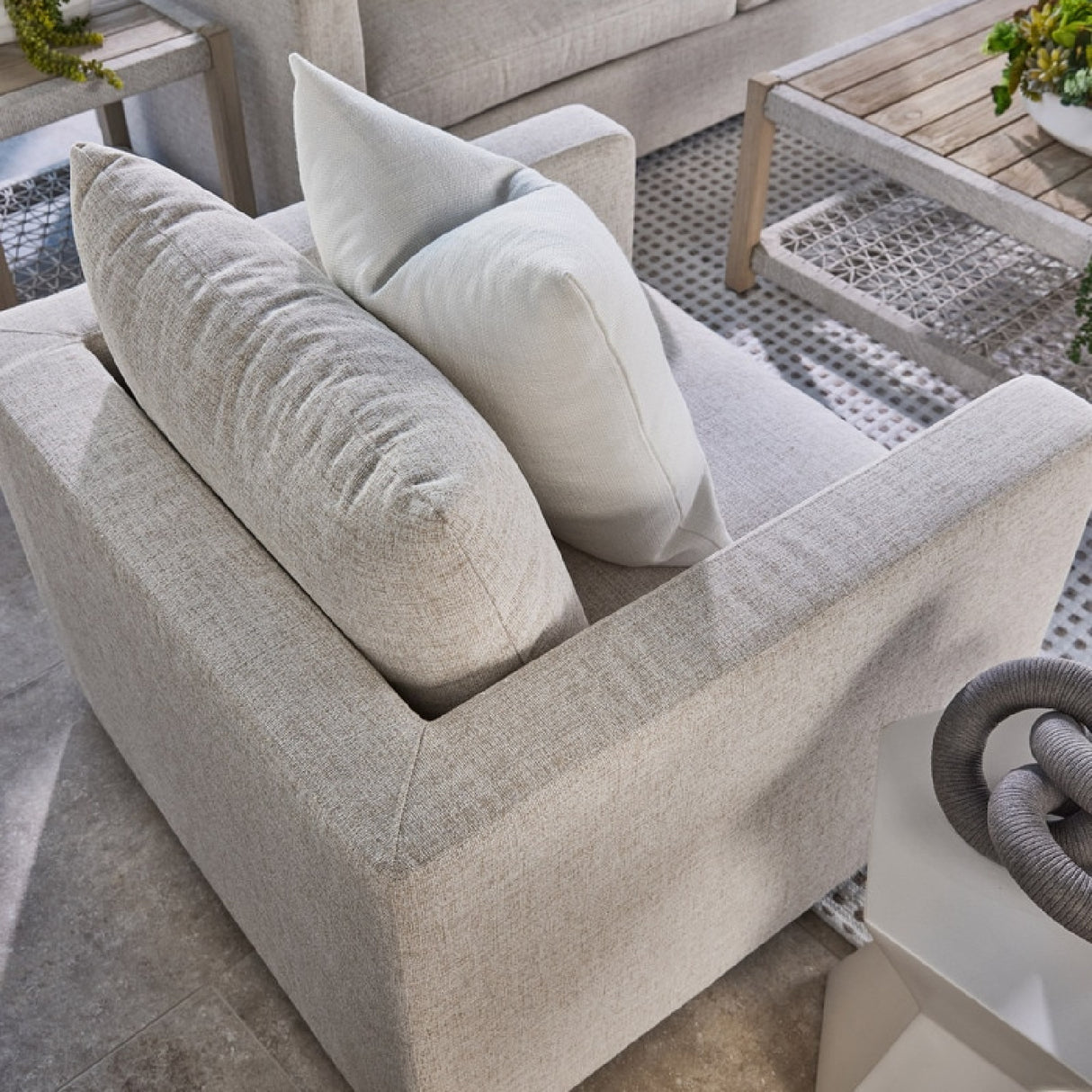   Beige Outdoor Lounge Chair | Oroa.com