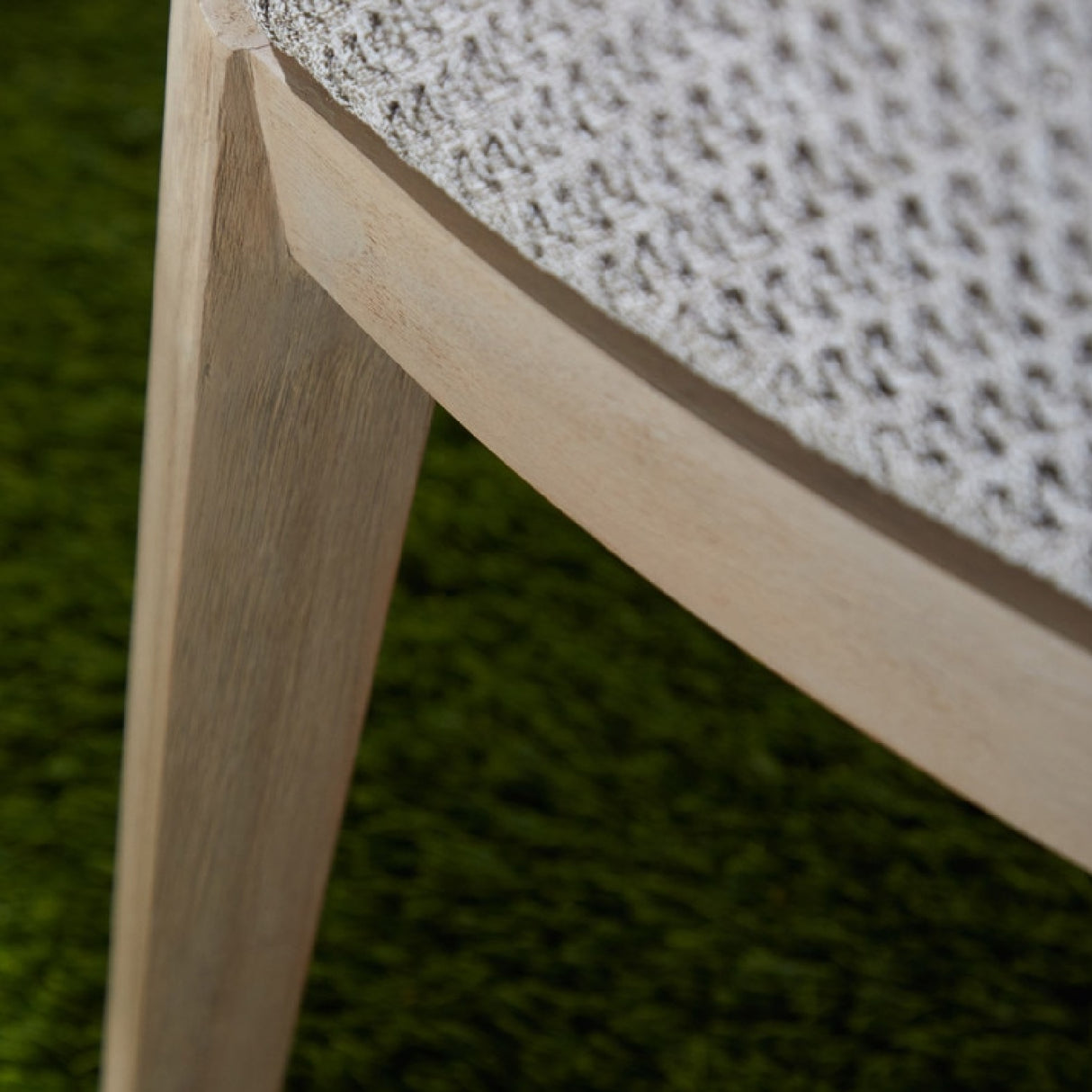   White Rope Outdoor Dining Chairs (2) | Oroa.com