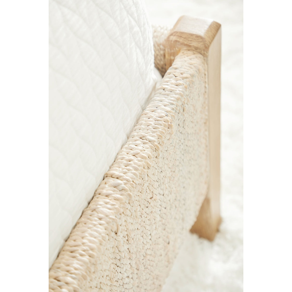   Whitewashed Abaca Rope Bed | Oroa.com
