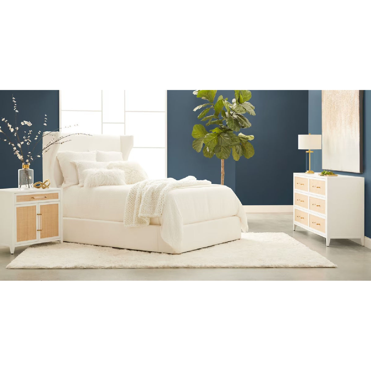   White Upholstered Bed | Oroa.com