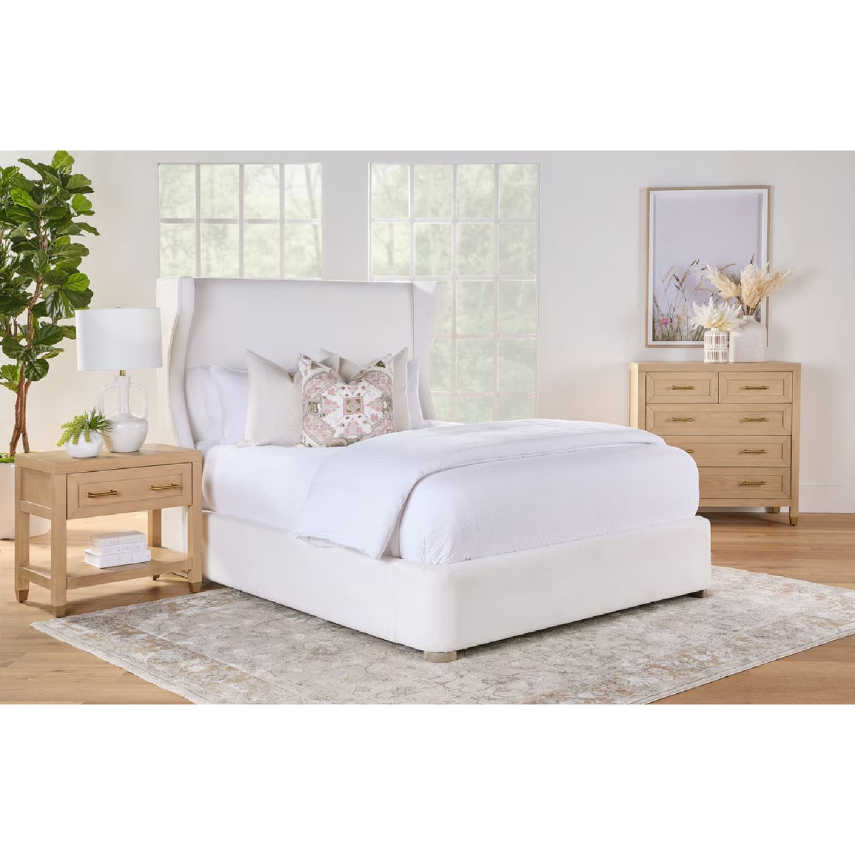   White Upholstered Bed | Oroa.com
