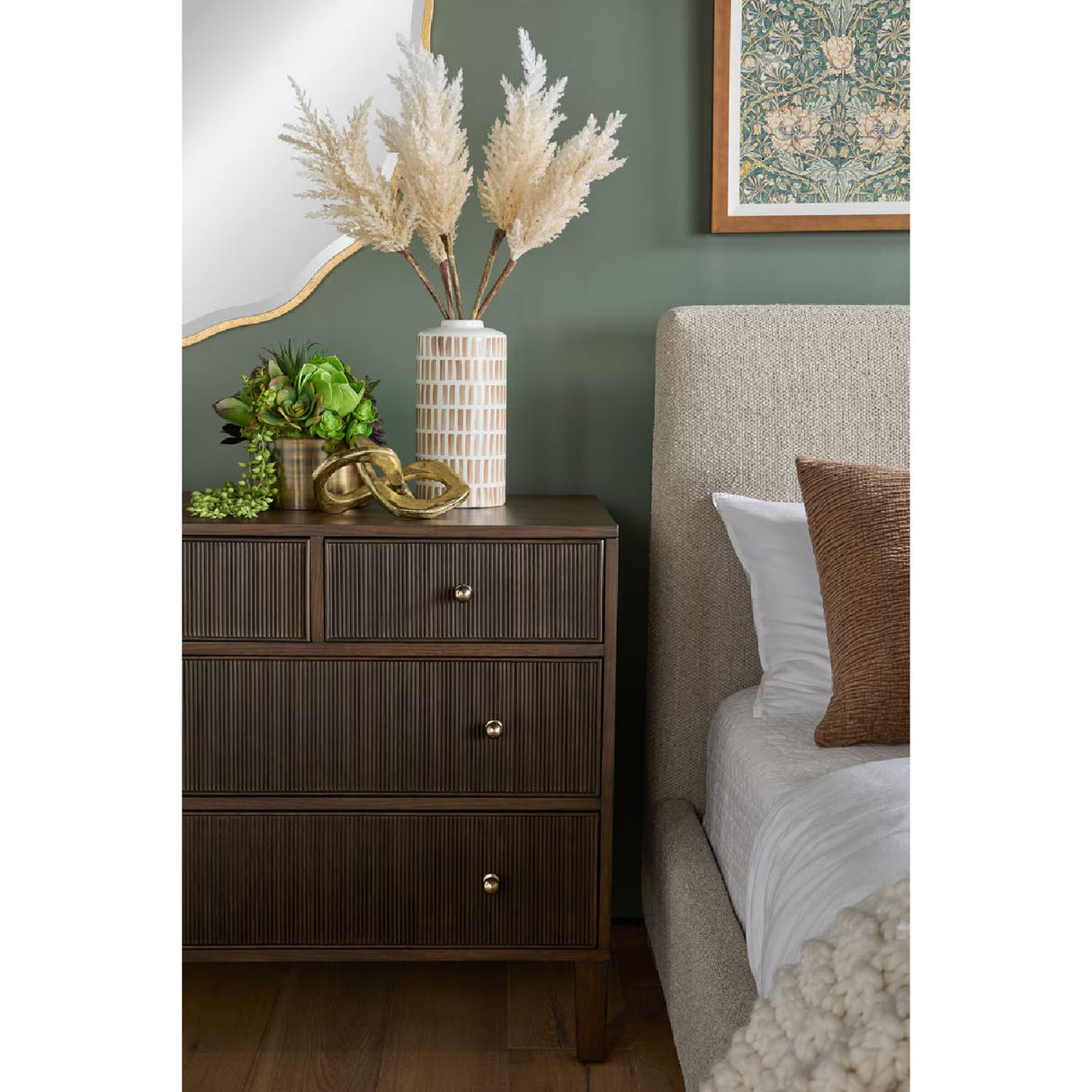  Modern European furniture - Minimalist Upholstered Bed - www.oroa.com | Oroa.com