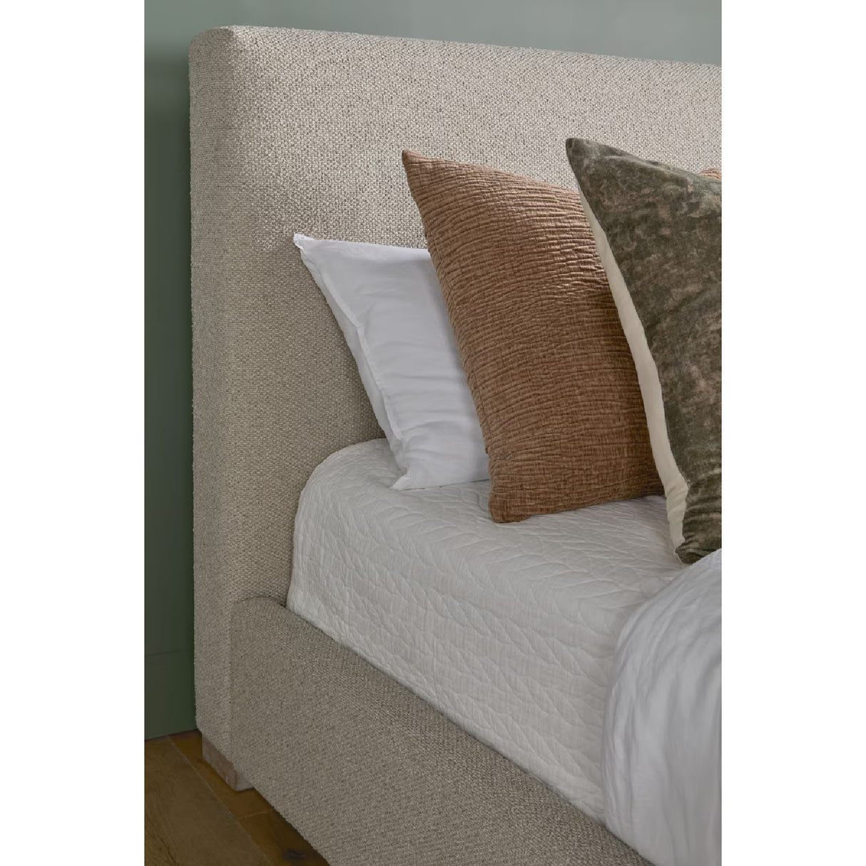   Modern European furniture - Minimalist Upholstered Bed - www.oroa.com | Oroa.com
