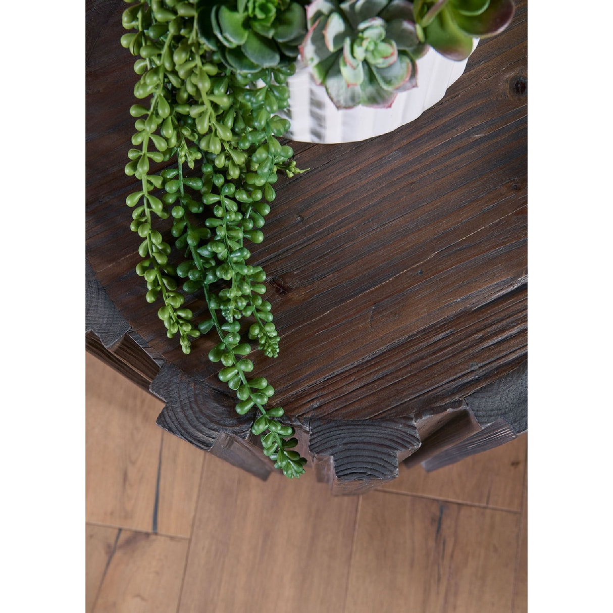   Fluted Pine Accent Table | Oroa.com