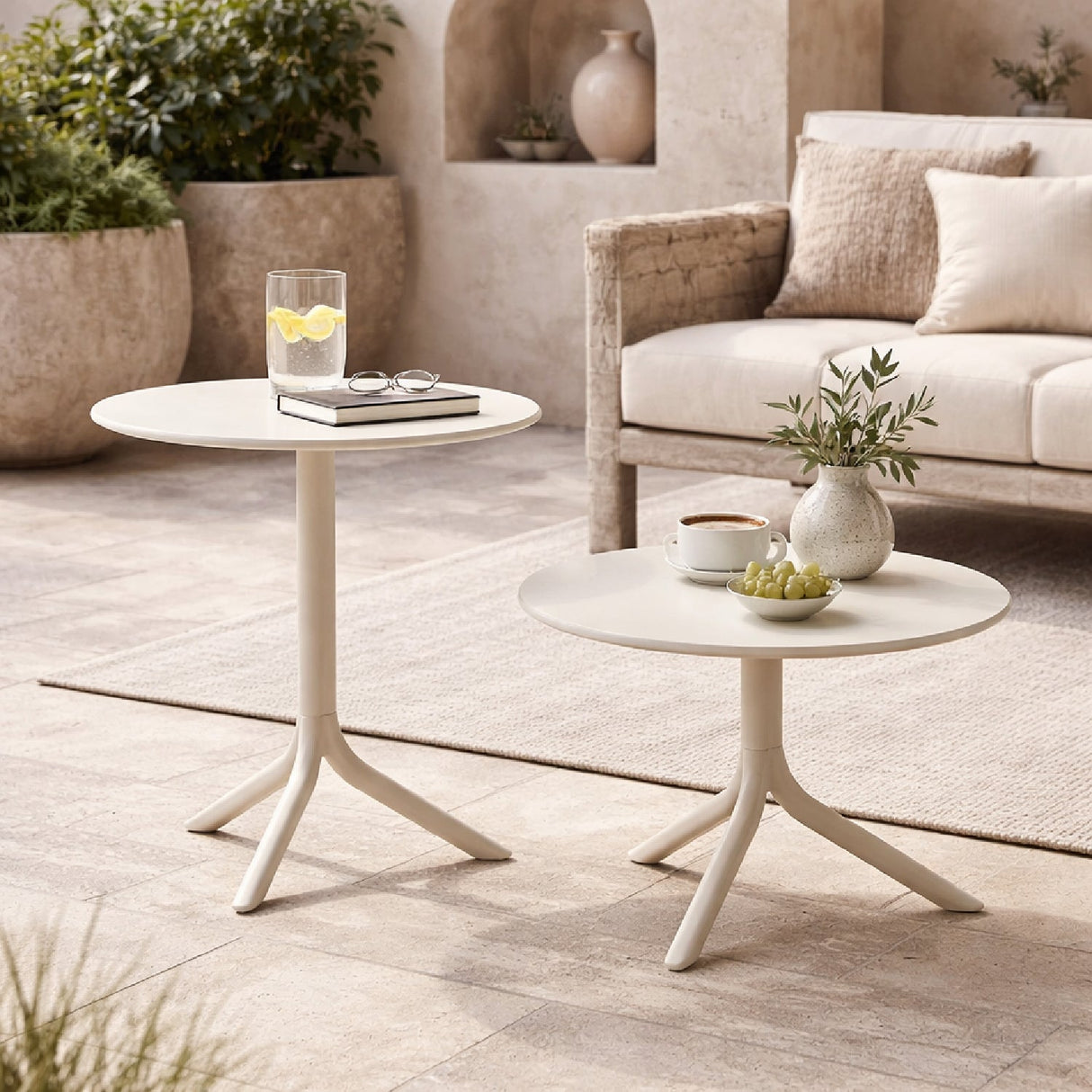  Outdoor Round Coffee Table | Oroa.com