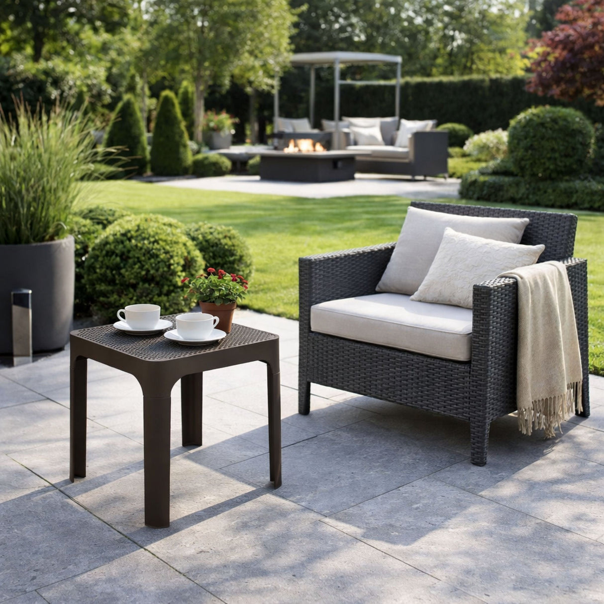   Outdoor Perforated Square Coffee table | Oroa.com