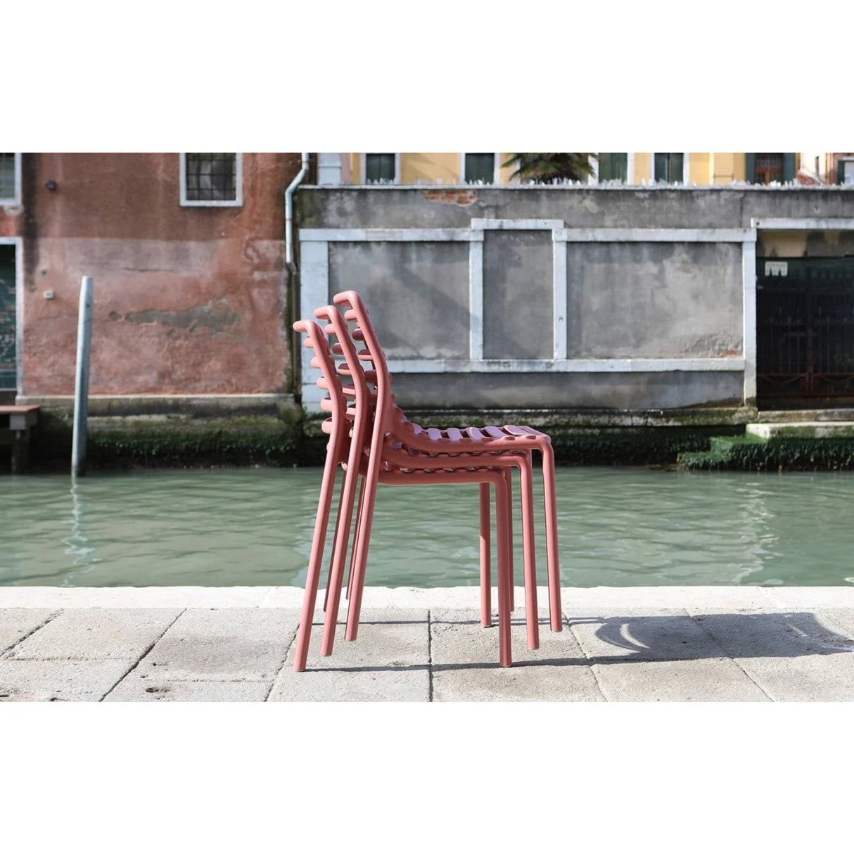   Slatted Outdoor Monobloc Chair | Oroa.com