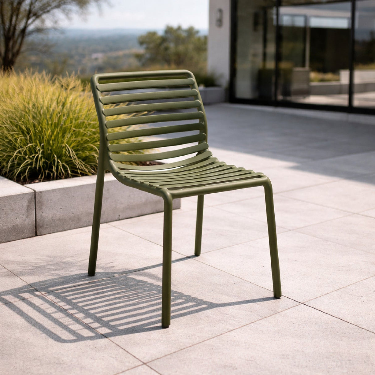  Slatted Outdoor Monobloc Chair | Oroa.com