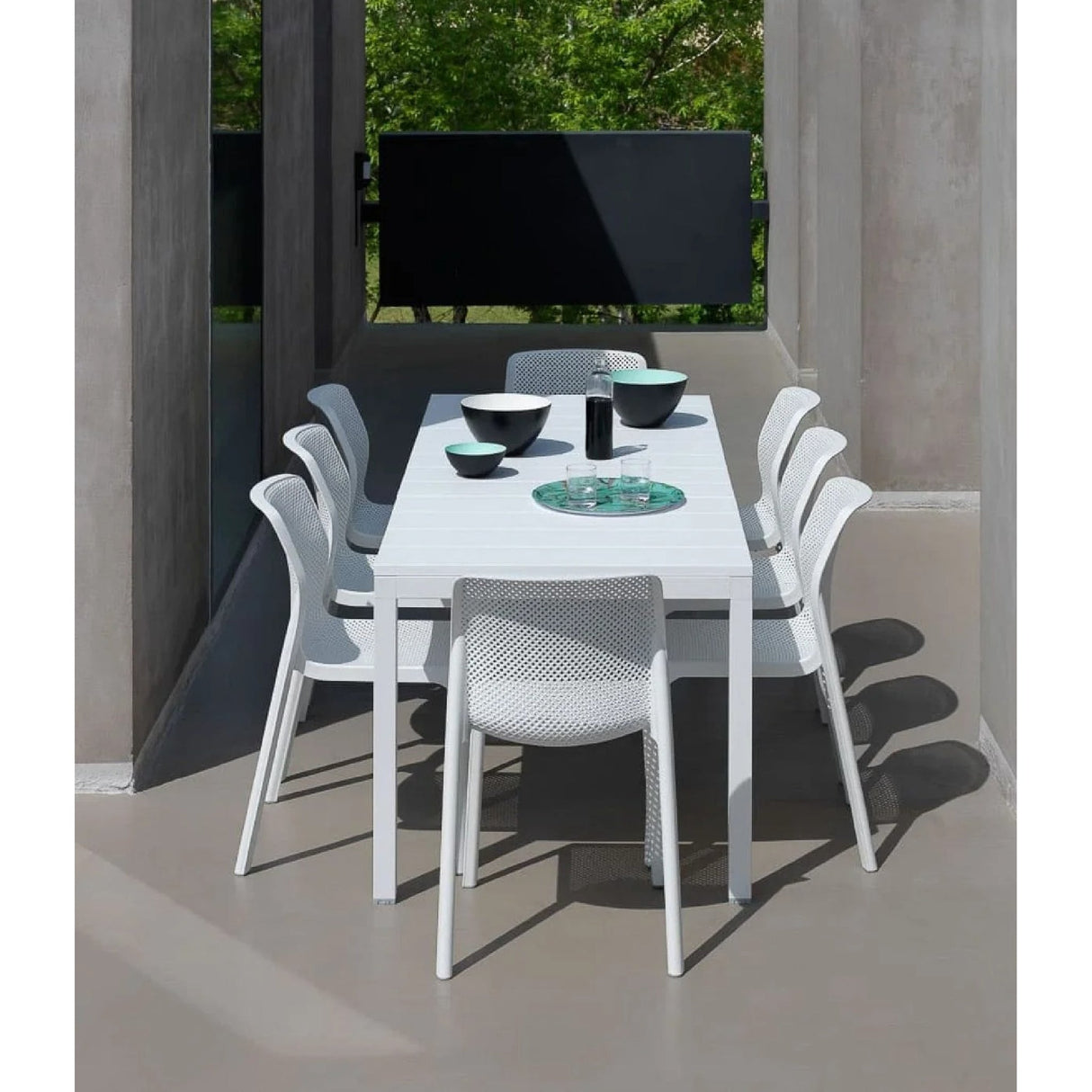  Aluminum Framed Extendible Outdoor Dining Table | Oroa.com