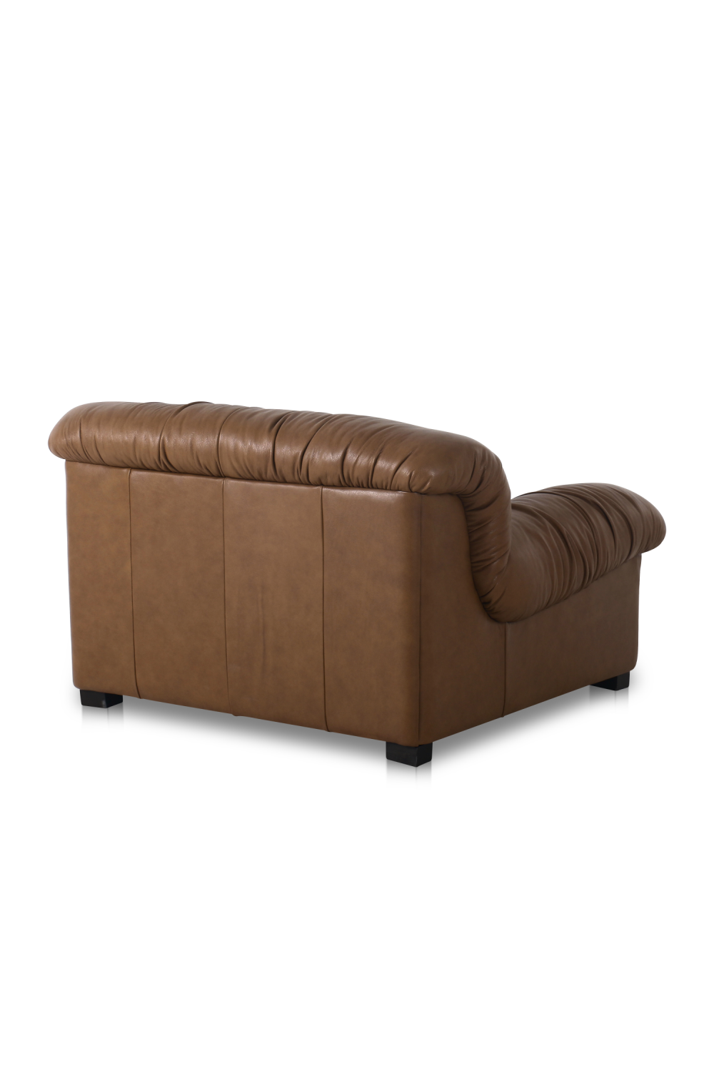 Vintage-Inspired Wrinkled Lounge Chair | Novi Living Halston | Oroa.com