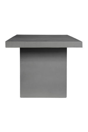 Pillar-Legged Indoor/Outdoor Dining Table | Novi Living Aurelius | Oroa.com