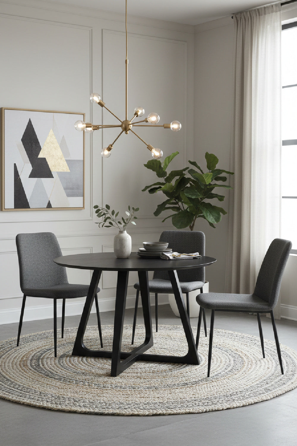 Sculptural Base Round Dining Table | Novi Living Godenza | Oroa.com