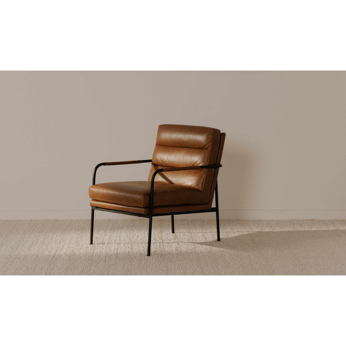 Modern European furniture - Leather Classic Lounge Armchair - www.oroa.com