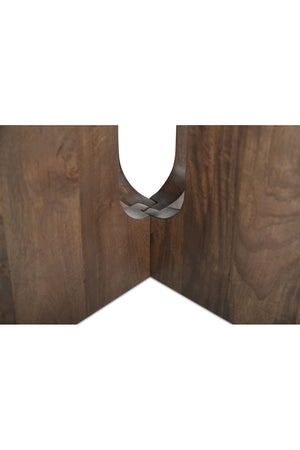 Cross-Base Round Dining Table | Novi Living Stanley | Oroa.com