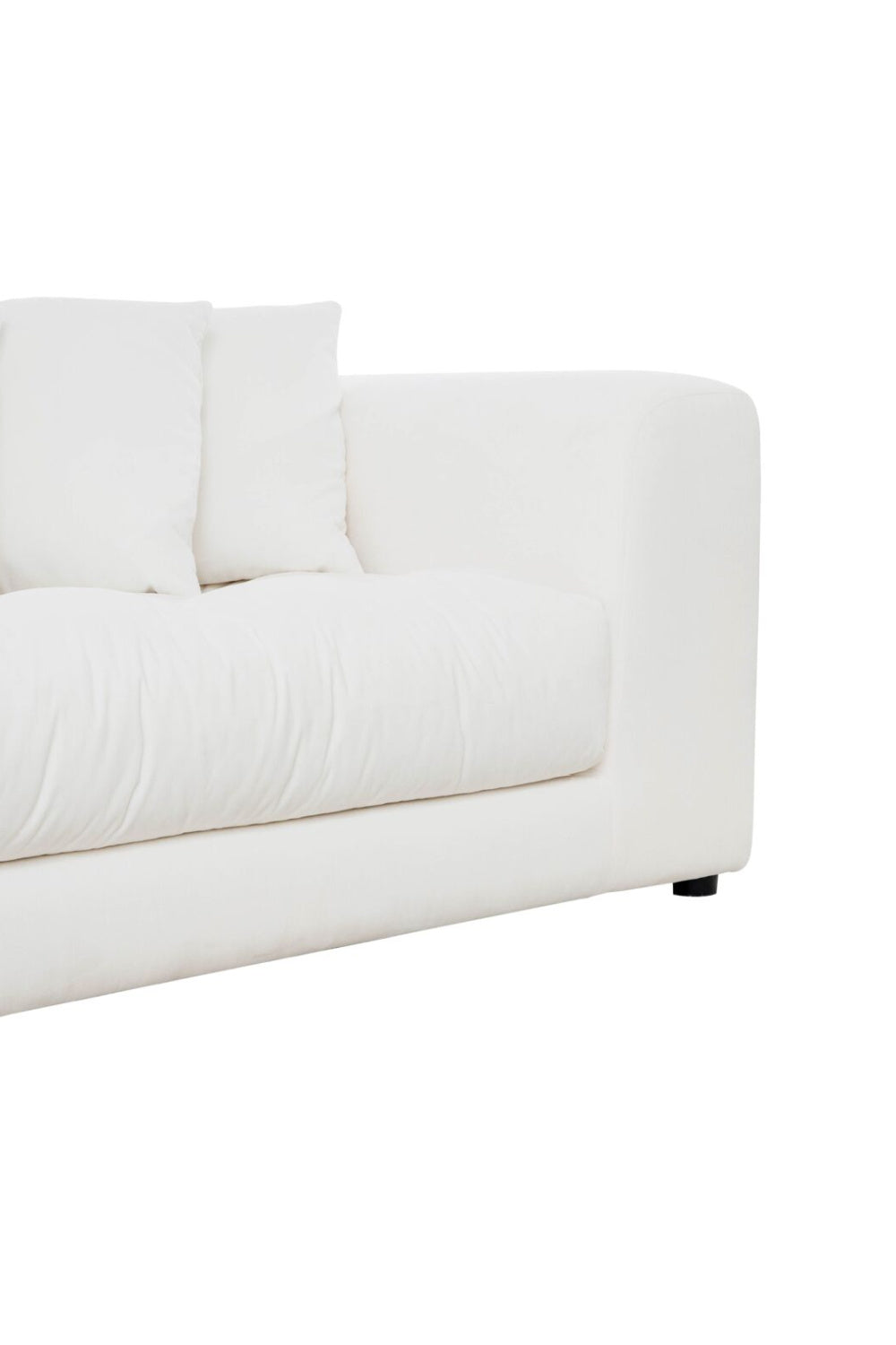 Tufted Cushion Sofa | Novi Living Davie | Oroa.com