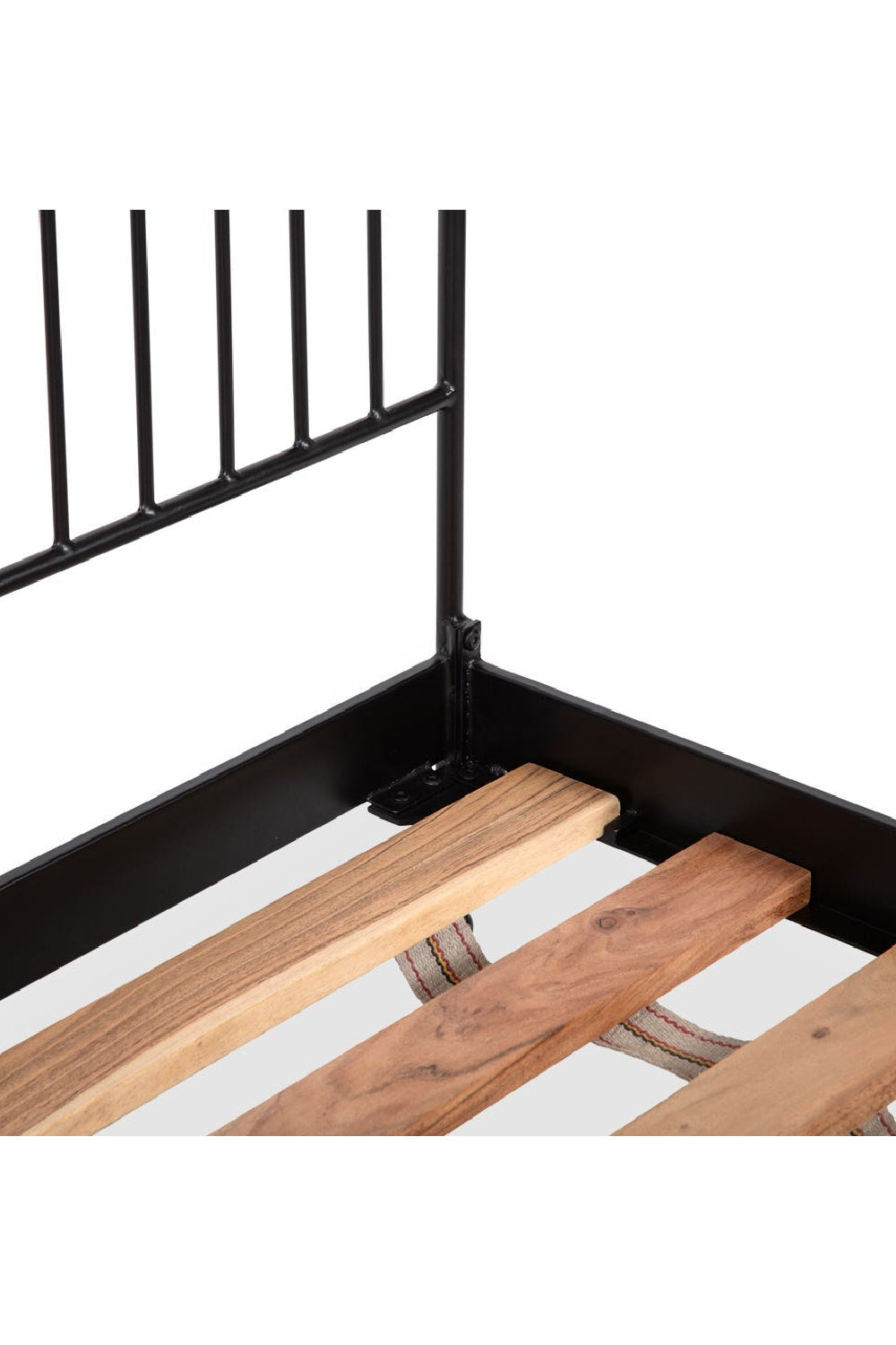 Black Iron Bed | Novi Living Monet | Oroa.com