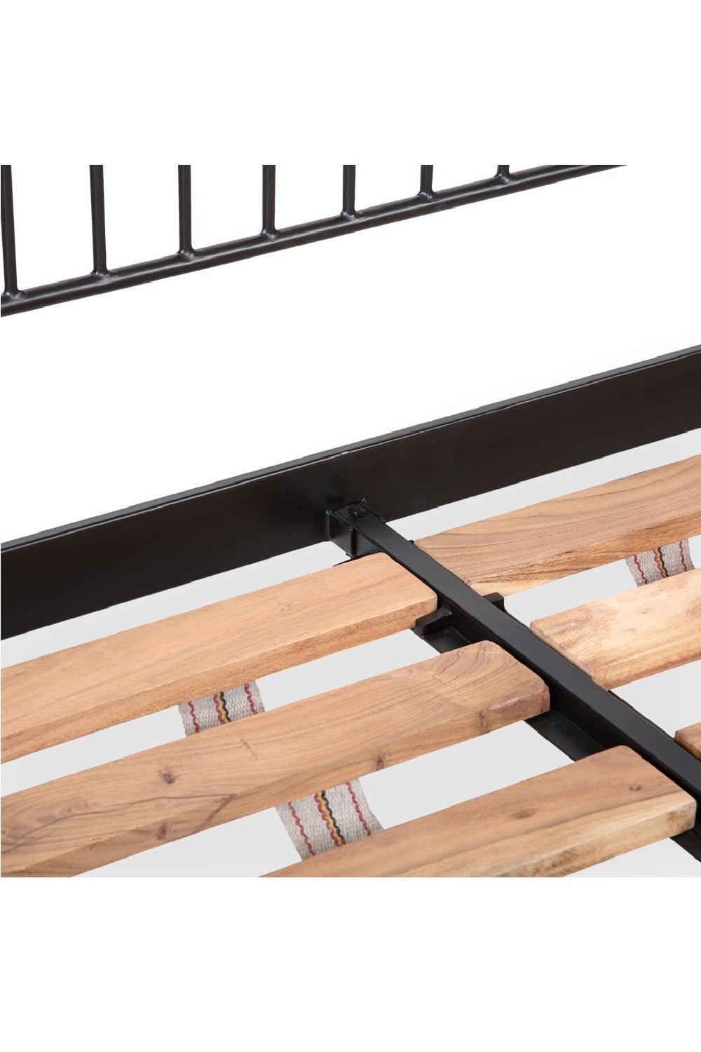 Black Iron Bed | Novi Living Monet | Oroa.com