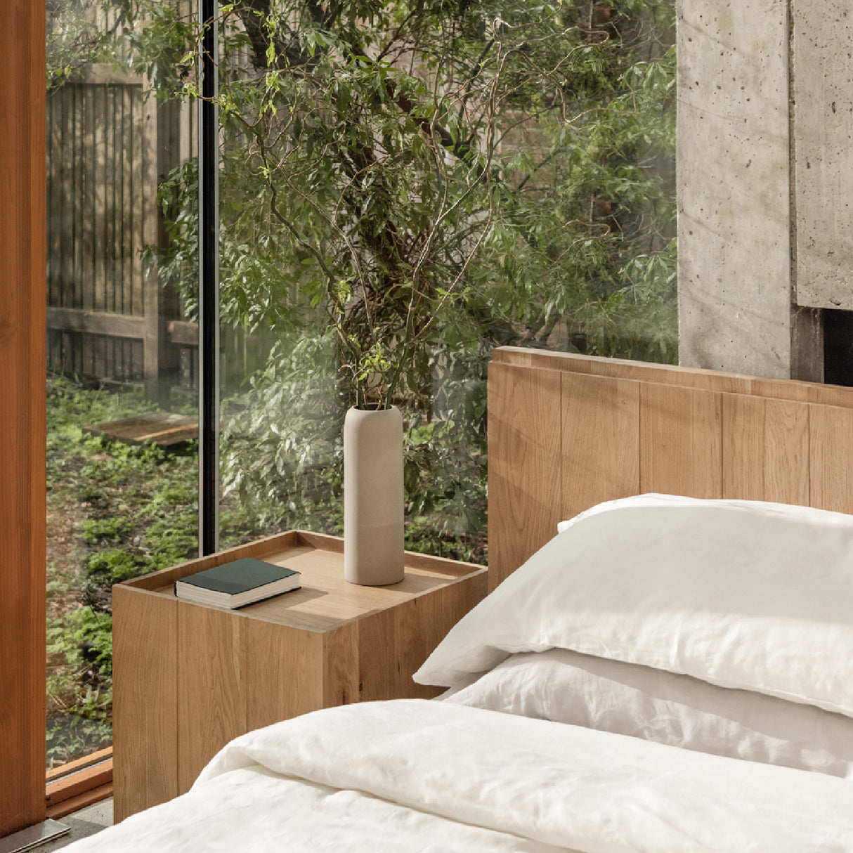 Modern European furniture - Solid Oak Wood Bed - www.oroa.com