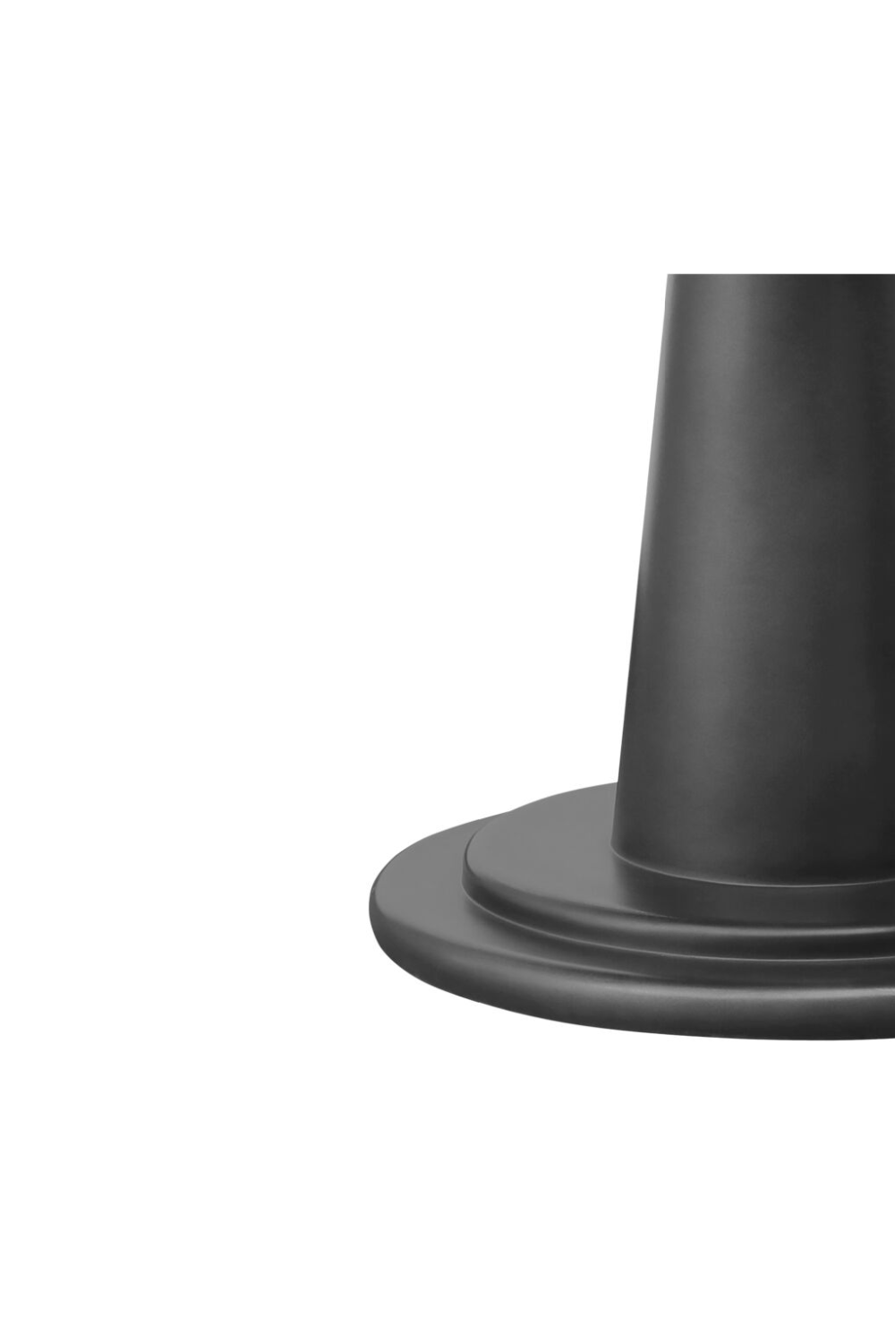 Round Concrete Outdoor Coffee Table | Novi Living Esme | Oroa.com