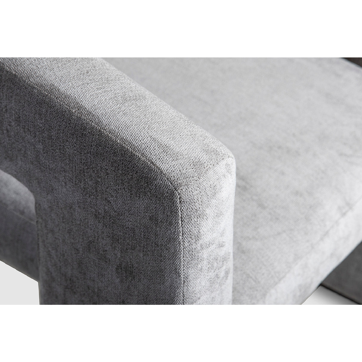 Modern 3-Legged Dining Chair | Novi Living Elo | Oroa.com