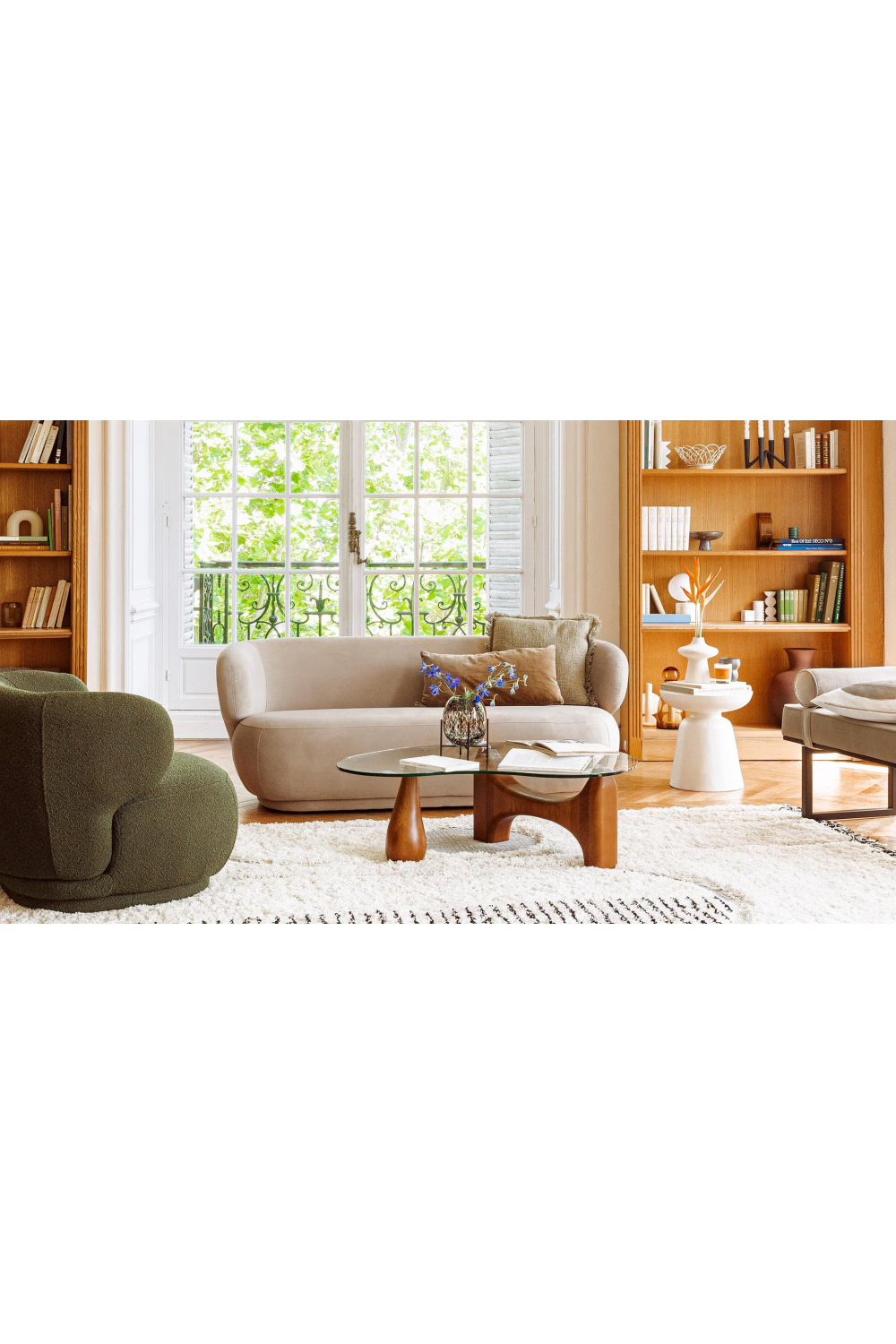 Curved Back 2-Seater Sofa | NV Gallery Giulia | Oroa.com