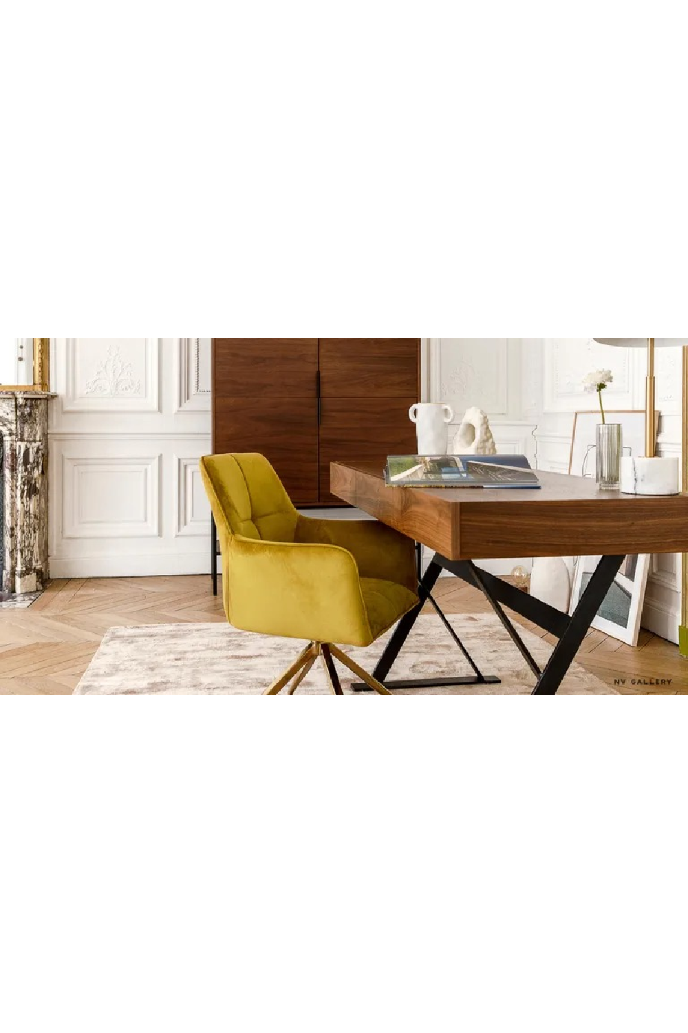 Grained Wood 3-Drawer Desk | NV Gallery Tuxedo | Oroa.com