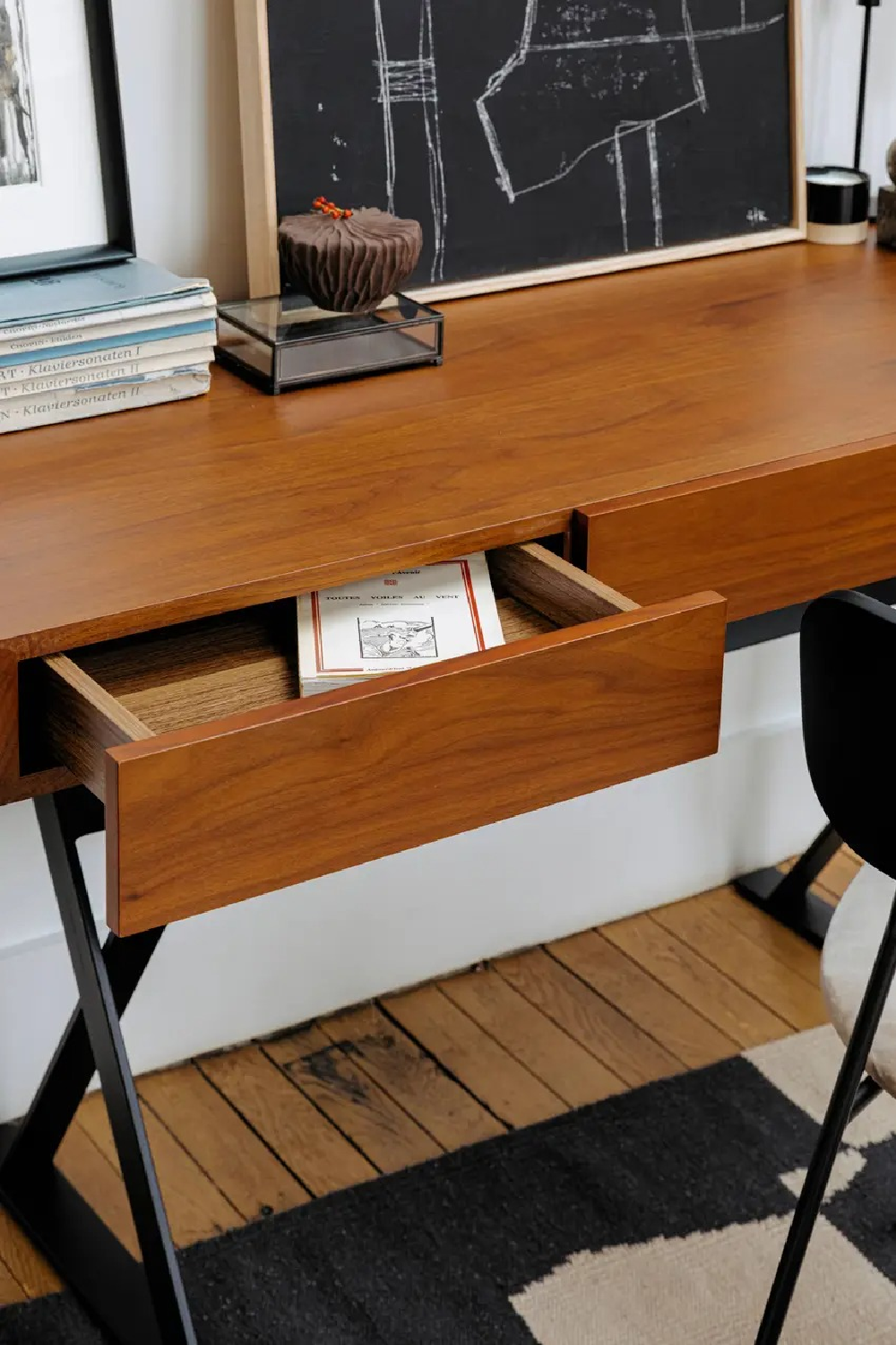 Grained Wood 3-Drawer Desk | NV Gallery Tuxedo | Oroa.com