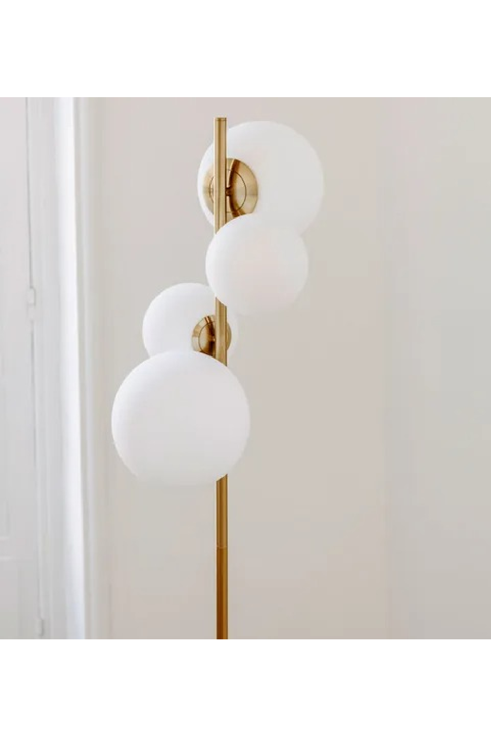 Glass Globes Floor Lamp | NV Gallery Skull | Oroa.com