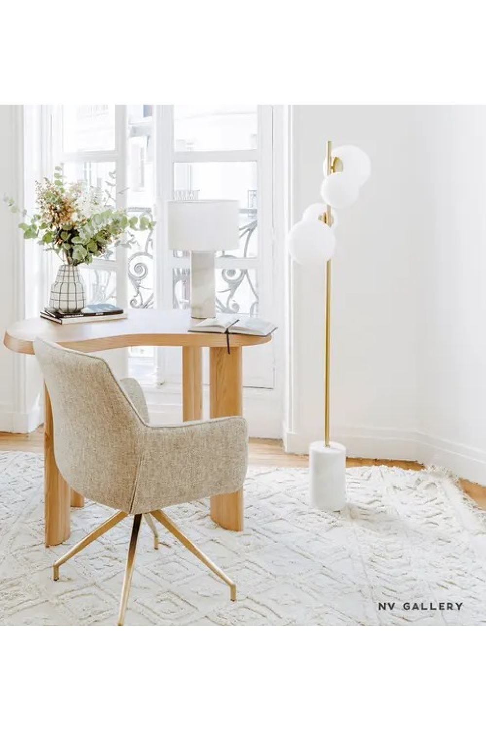 Glass Globes Floor Lamp | NV Gallery Skull | Oroa.com