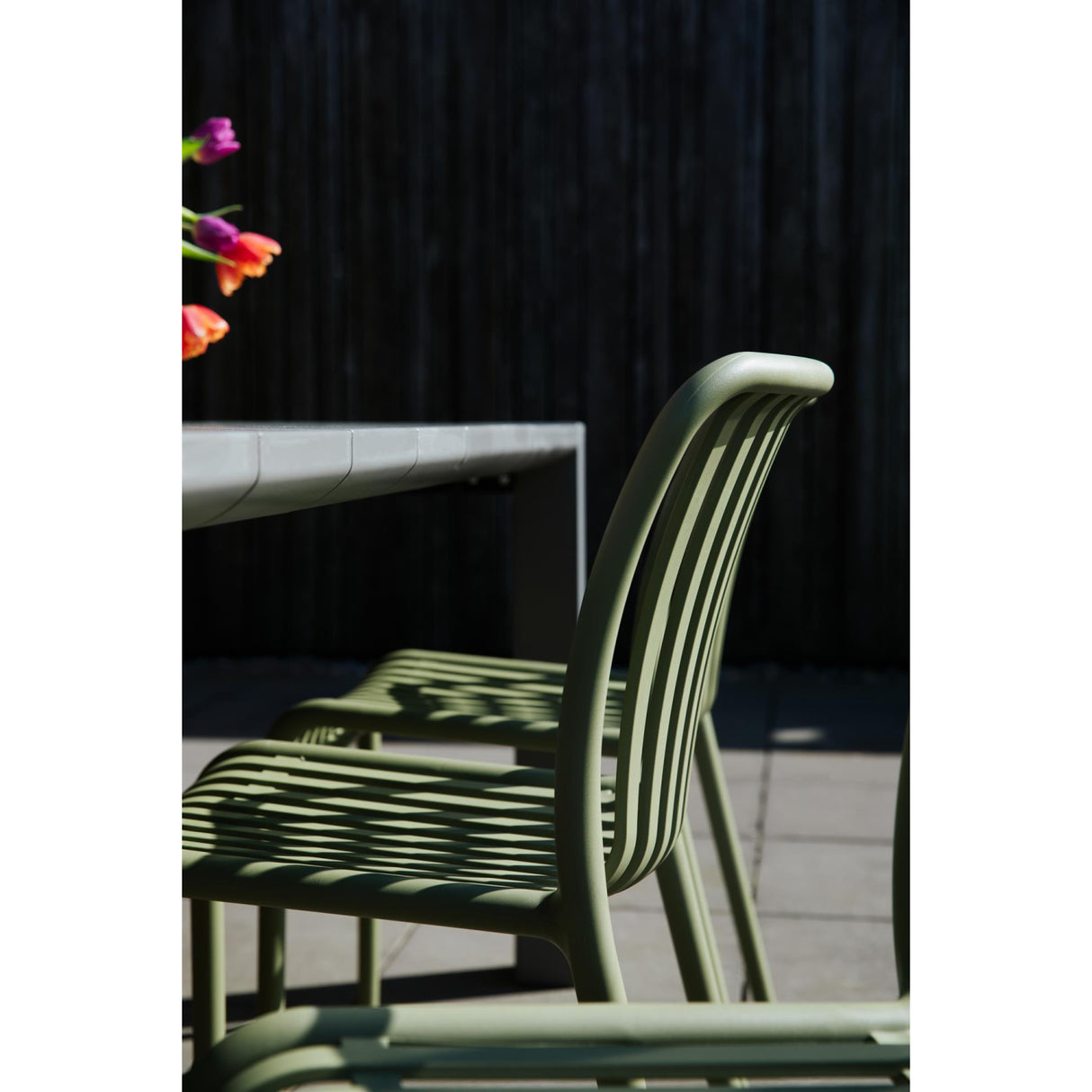   Molded Outdoor Stackable Chairs (4) | Oroa.com