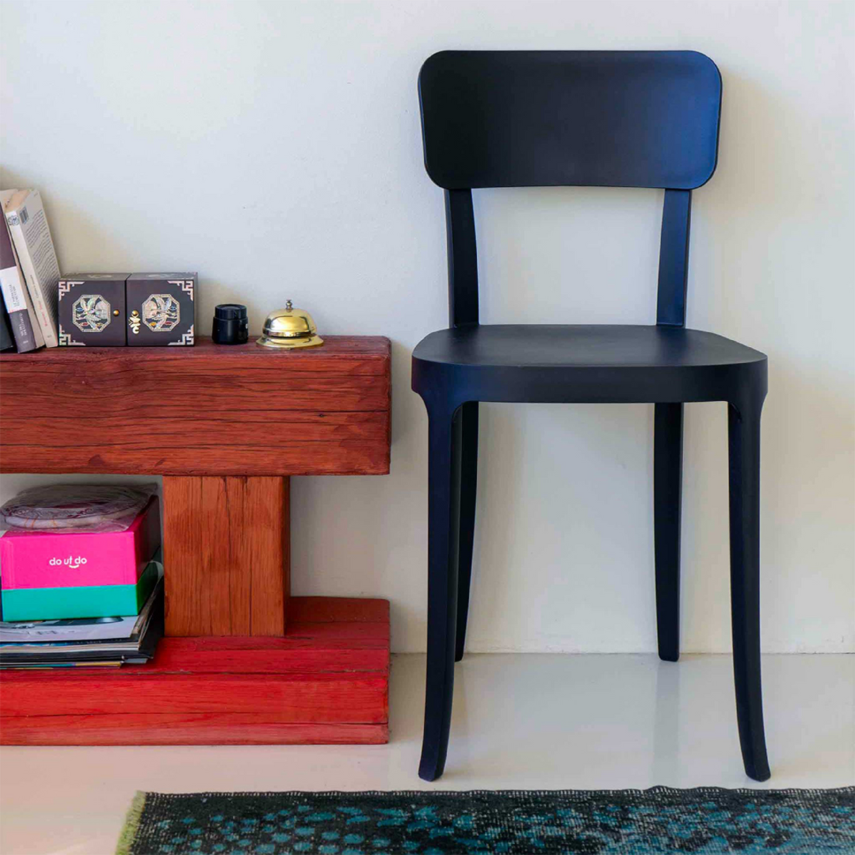 Modern Classic Dining Chairs (2) | Qeeboo K | Oroa.com