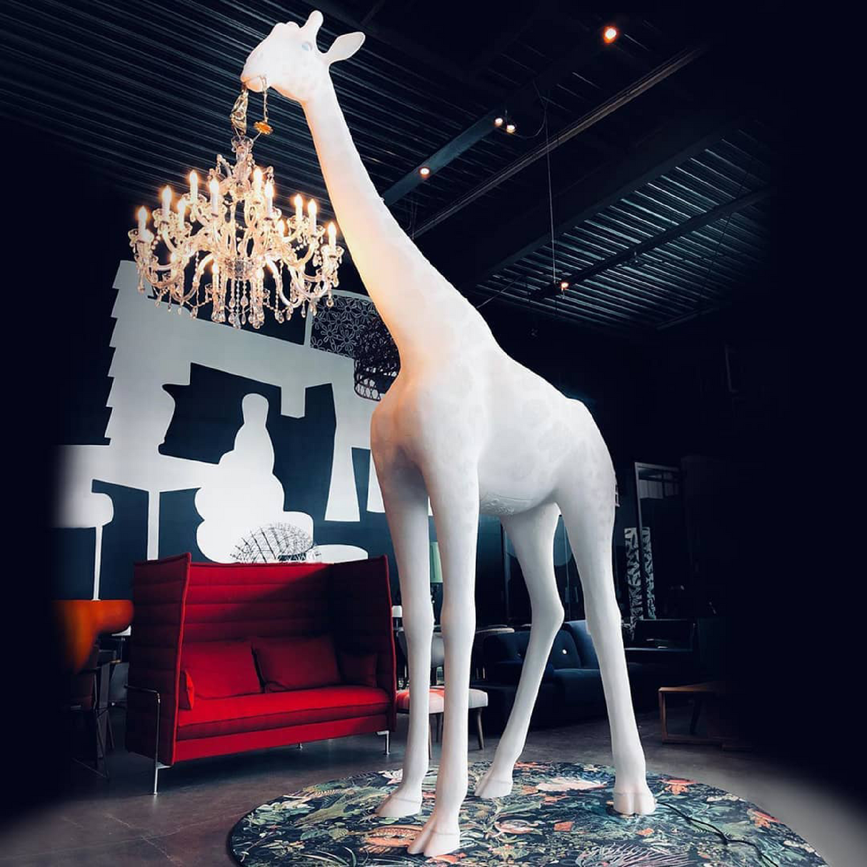 Giraffe Statue Floor Lamp | Qeeboo Giraffe in Love | OROA.com