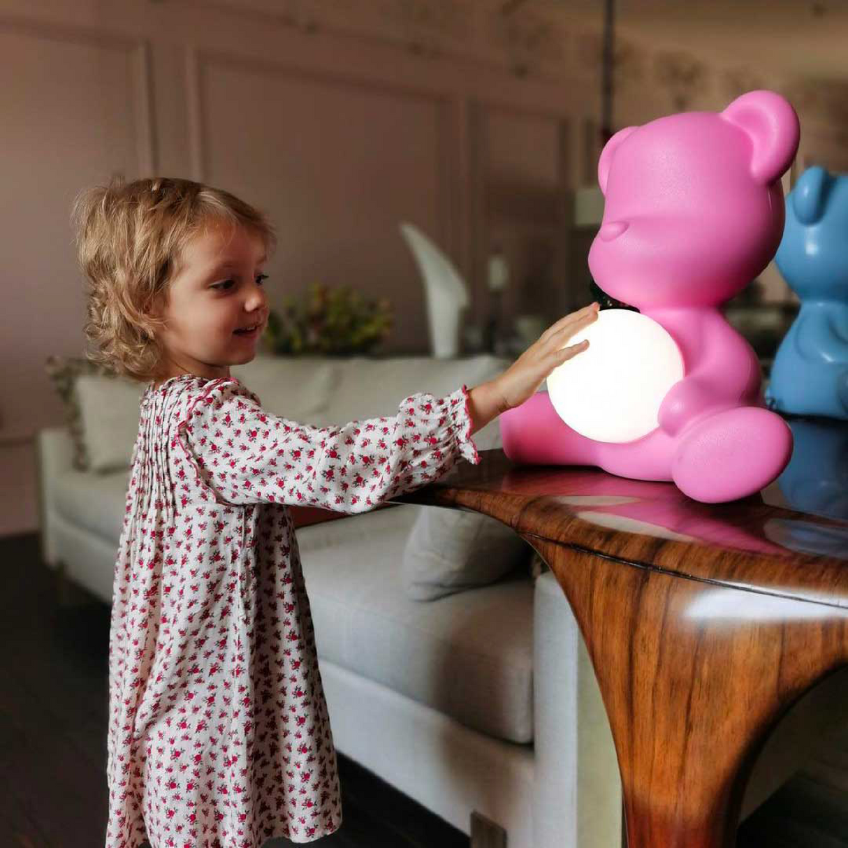 Rechargeable Table Lamp | Qeeboo Teddy Girl | OROA.com