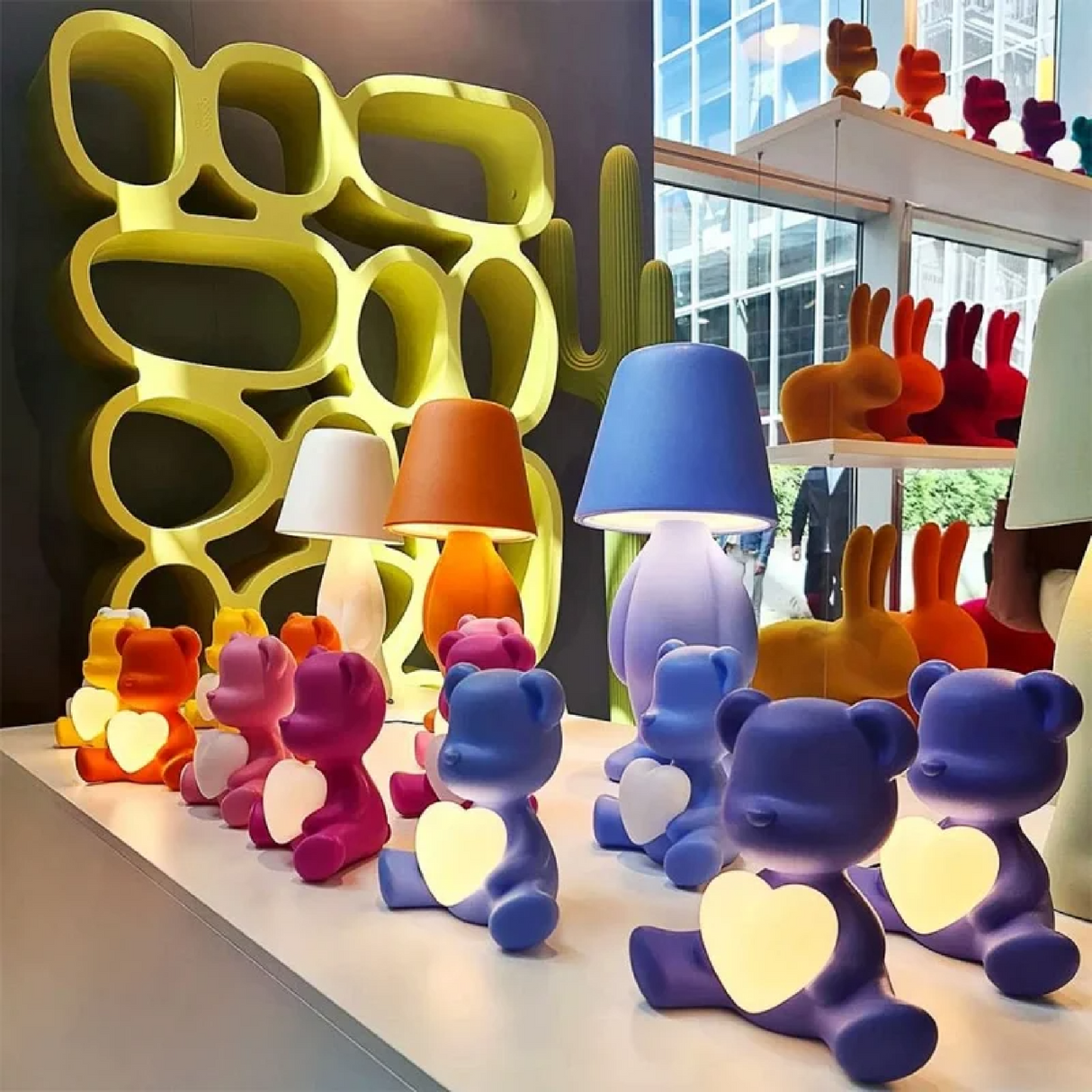 Bear Figurehead Table Lamp XS | Qeeboo Teddy Love | OROA.com