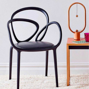 Tangled Dining Chairs (2) | Qeeboo Loop | OROA.com
