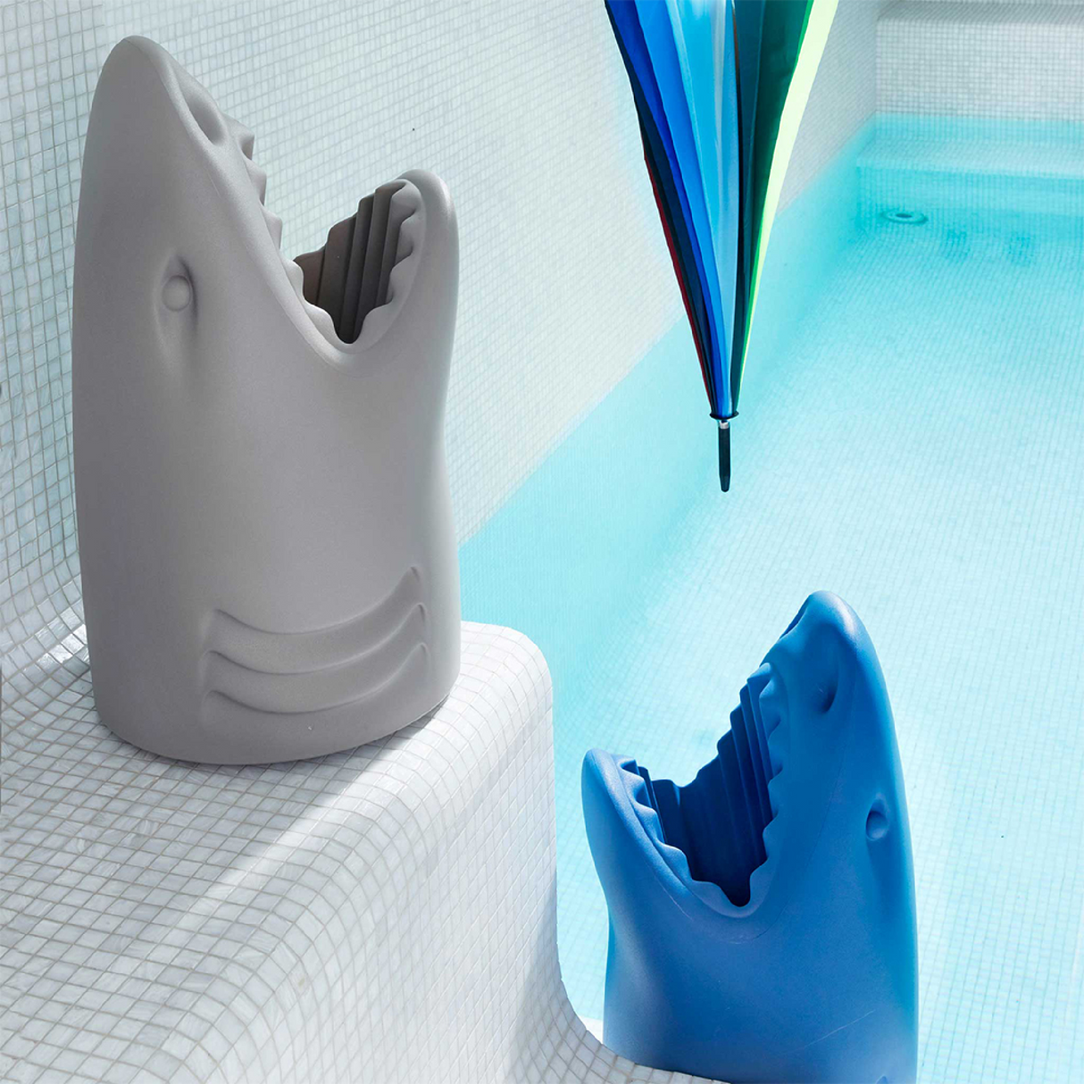 Shark-Shaped Multipurpose Holder | Qeeboo Killer | OROA.com