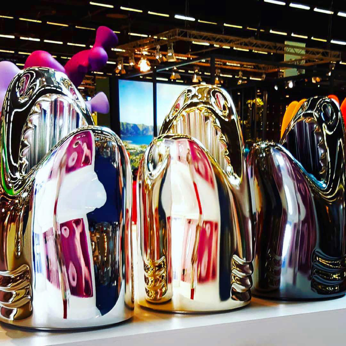 Shark-Shaped Multipurpose Holder | Qeeboo Killer | OROA.com