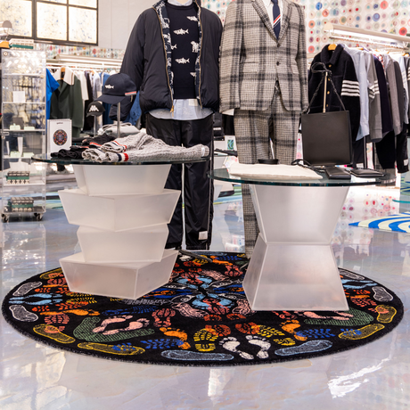 Foot Prints Round Rug | Qeeboo Human Traces | OROA.com