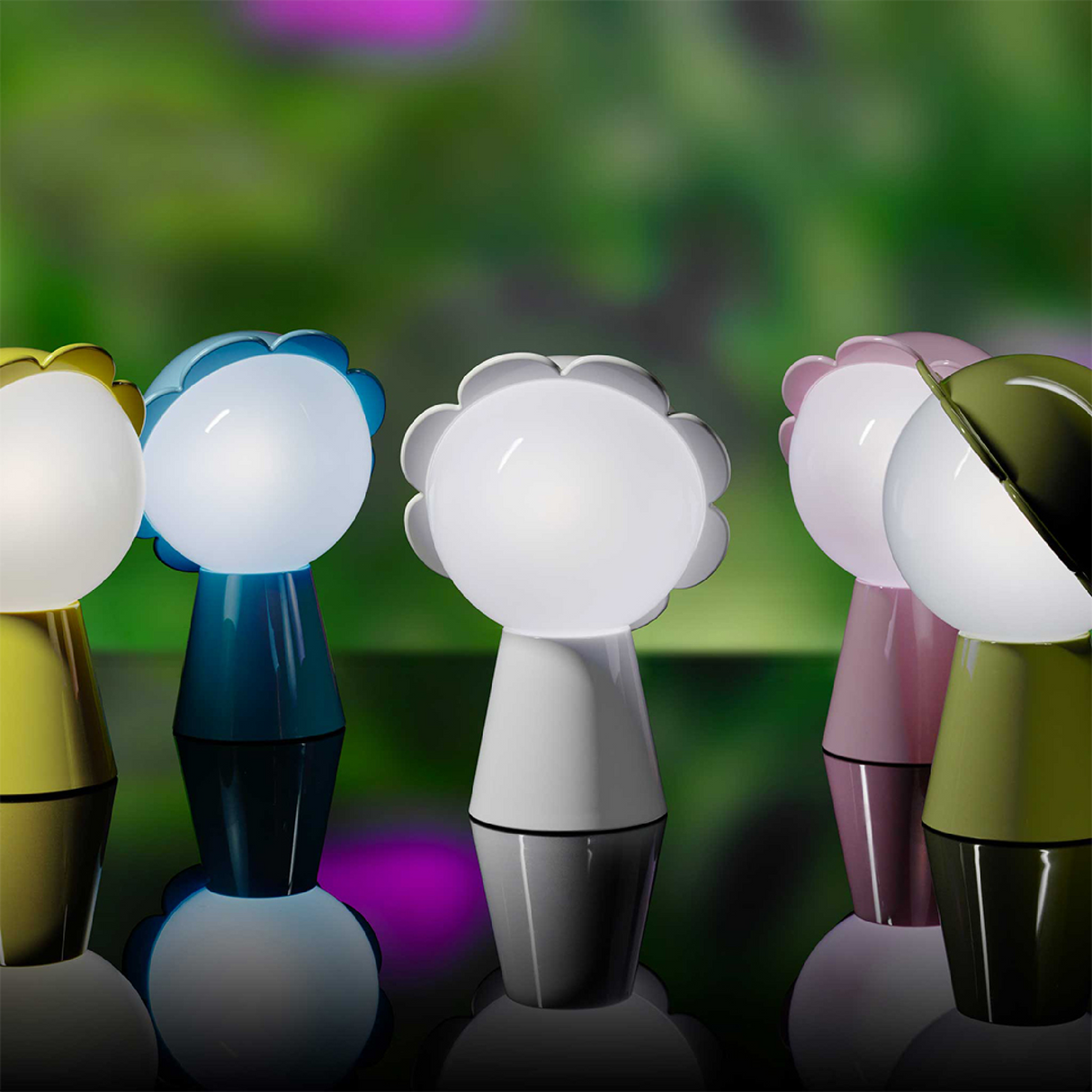 Floral Table Lamp | Qeeboo Daisy | OROA.com