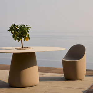 Modern Minimalist Chair | Qeeboo Cobble | OROA.com