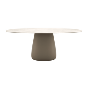Oval Indoor/Outdoor Dining Table | Qeeboo Cobble | OROA.com