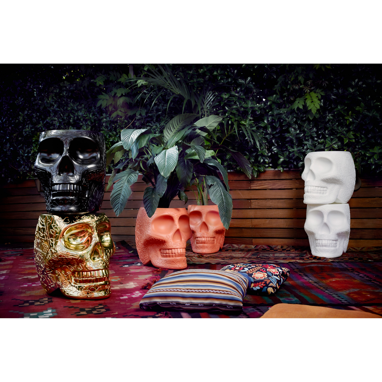 Skull-Shaped Planter Champagne Cooler | Qeeboo Mexico | OROA.com