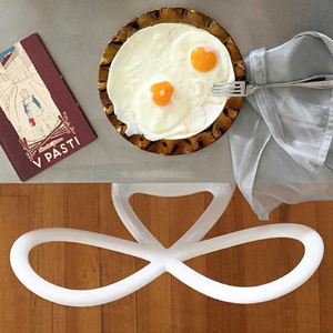 Bow Design Dining Chair | Qeeboo Ribbon | OROA.com